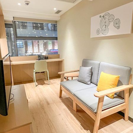 Urbanwood Ap Lei Chau Hotel Hong Kong Exterior photo