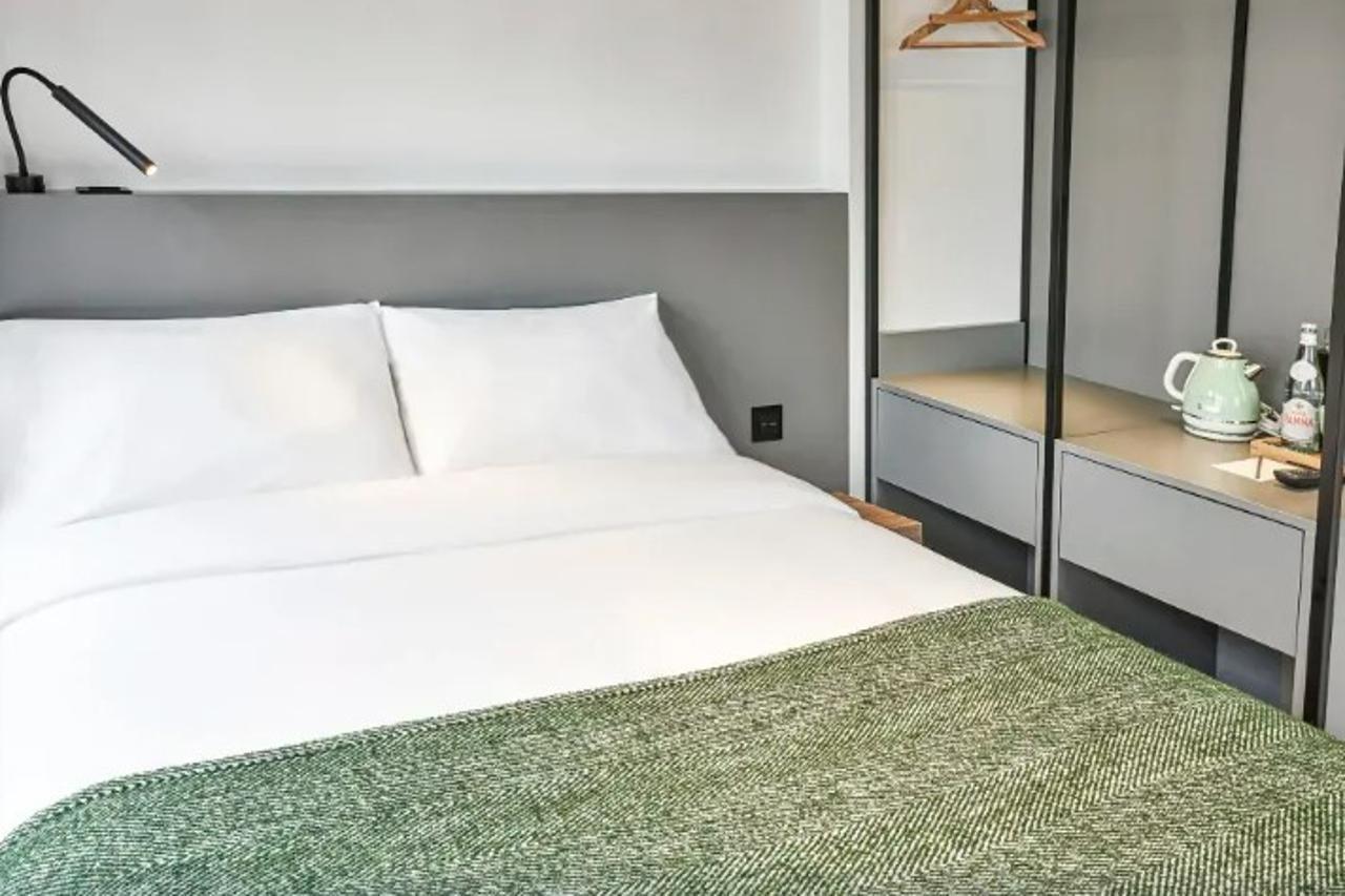 Urbanwood Ap Lei Chau Hotel Hong Kong Exterior photo