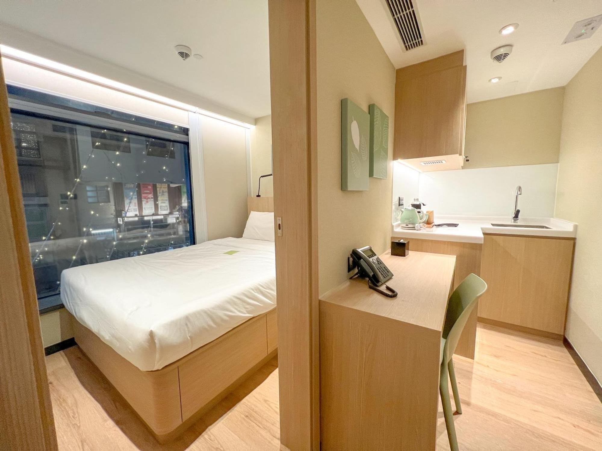 Urbanwood Ap Lei Chau Hotel Hong Kong Exterior photo