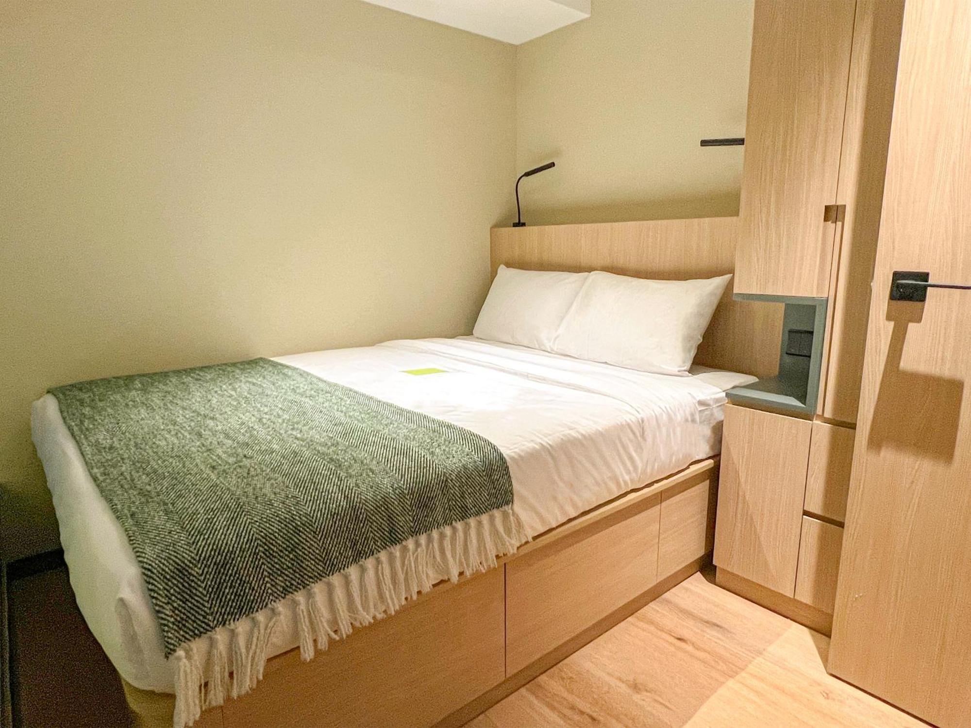 Urbanwood Ap Lei Chau Hotel Hong Kong Exterior photo