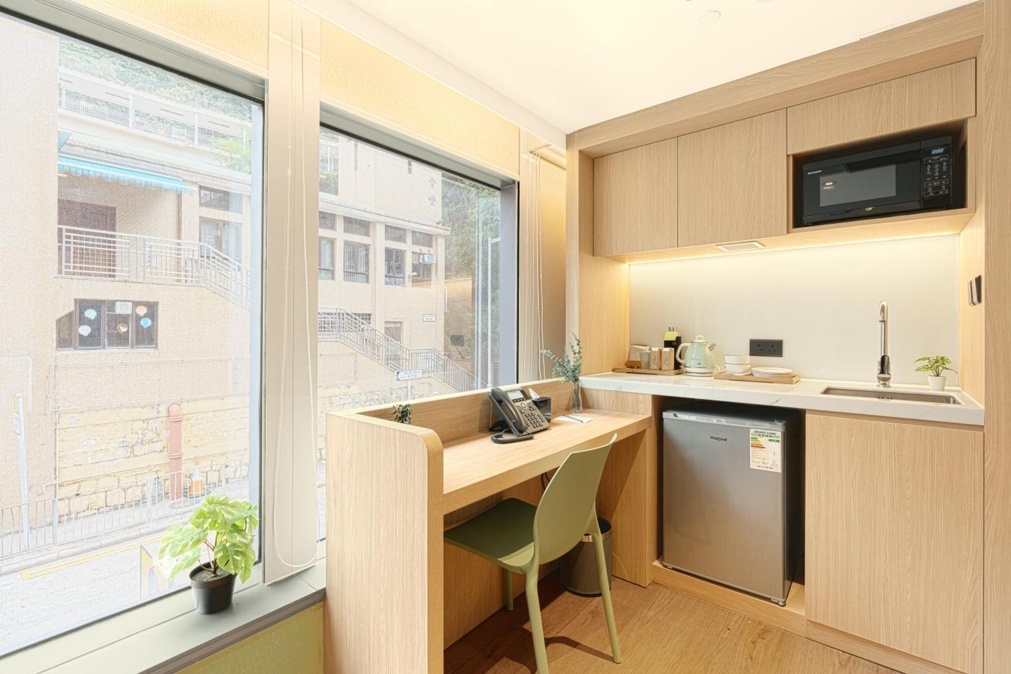 Urbanwood Ap Lei Chau Hotel Hong Kong Exterior photo